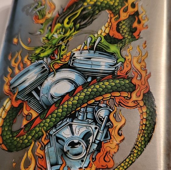 Vintage Dragon Motor Flask Rare Graphics. - Picture 5 of 6